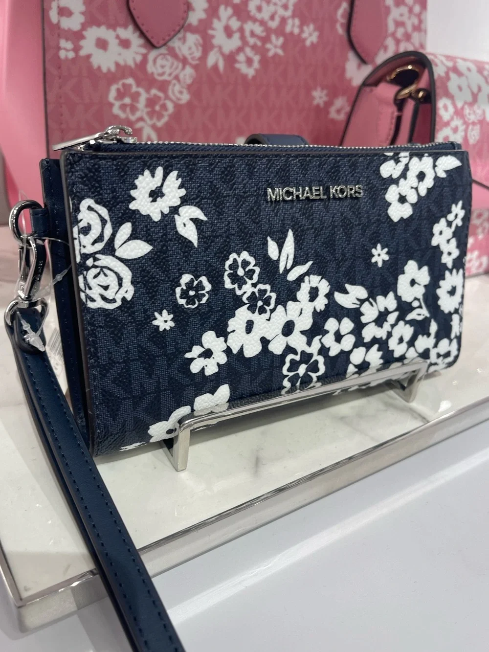 MICHAEL KORS Jet Set Travel Lg Double Zip Printed Signature Logo Wristlet Wallet
